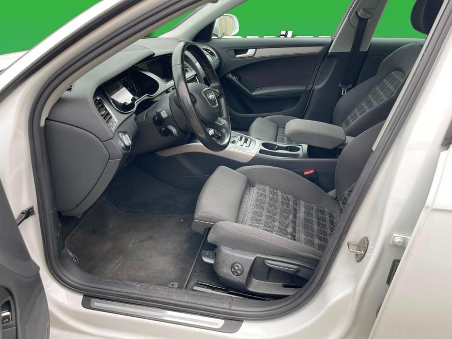 AUDI A4 2012