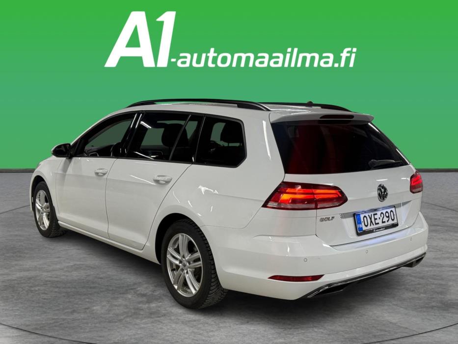 VOLKSWAGEN Golf 2018
