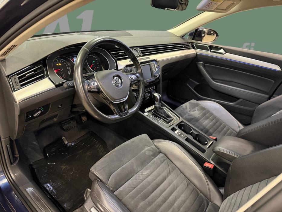 VOLKSWAGEN Passat 2016