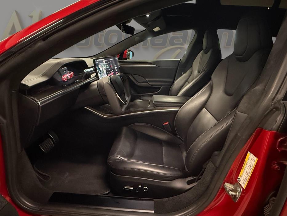 TESLA Model S 2023