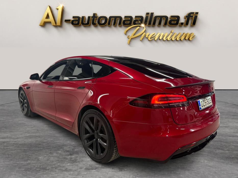 TESLA Model S 2023