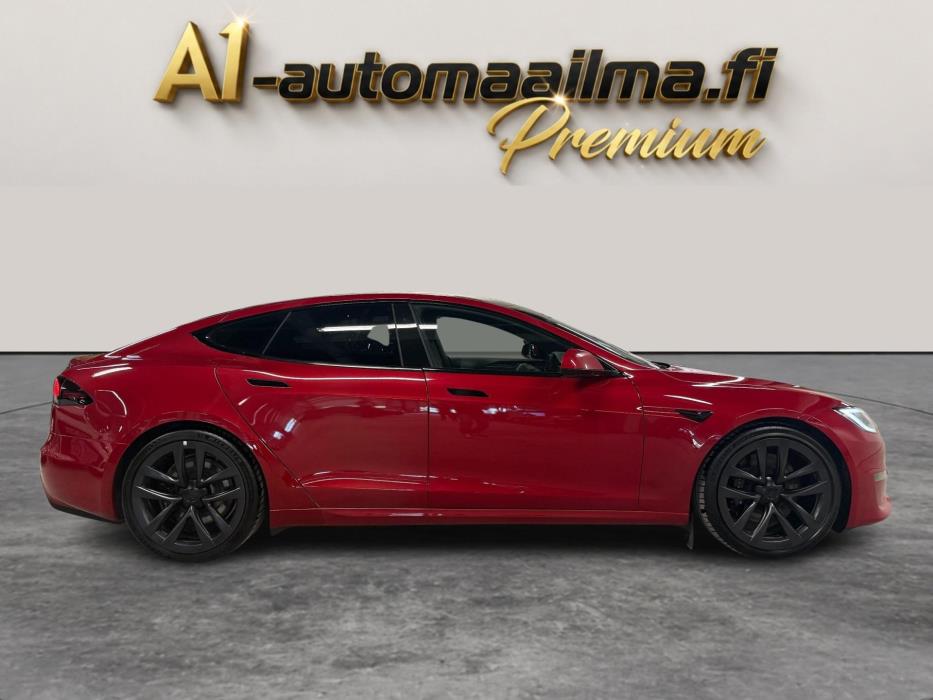 TESLA Model S 2023