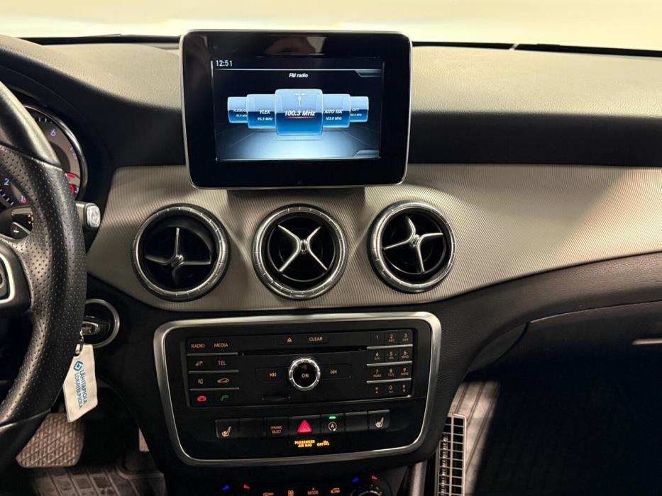 MERCEDES-BENZ CLA 2016