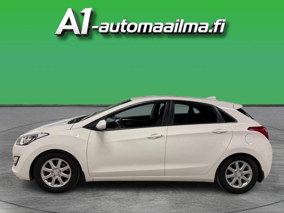 HYUNDAI i30 2013