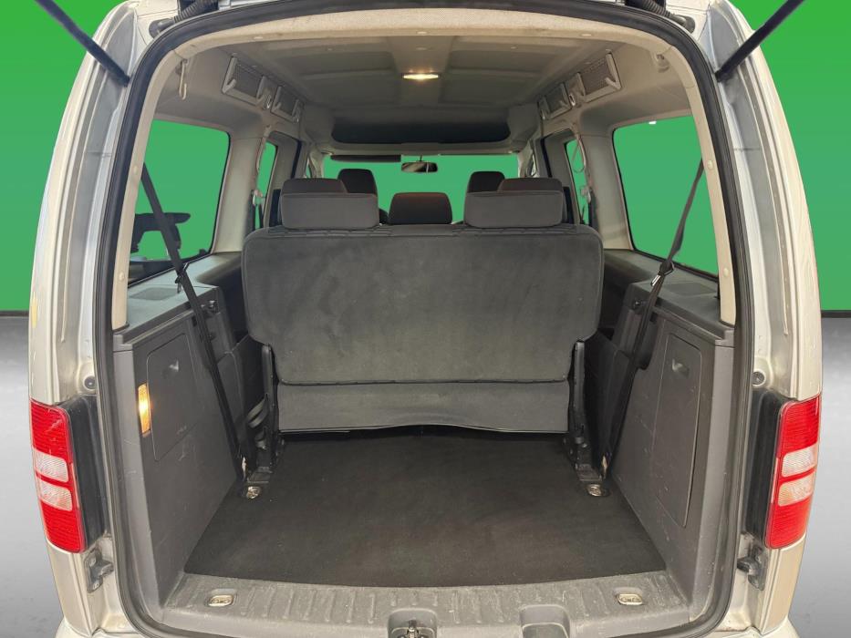VOLKSWAGEN Caddy Maxi 2011