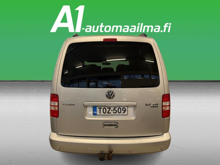 VOLKSWAGEN Caddy Maxi 2011