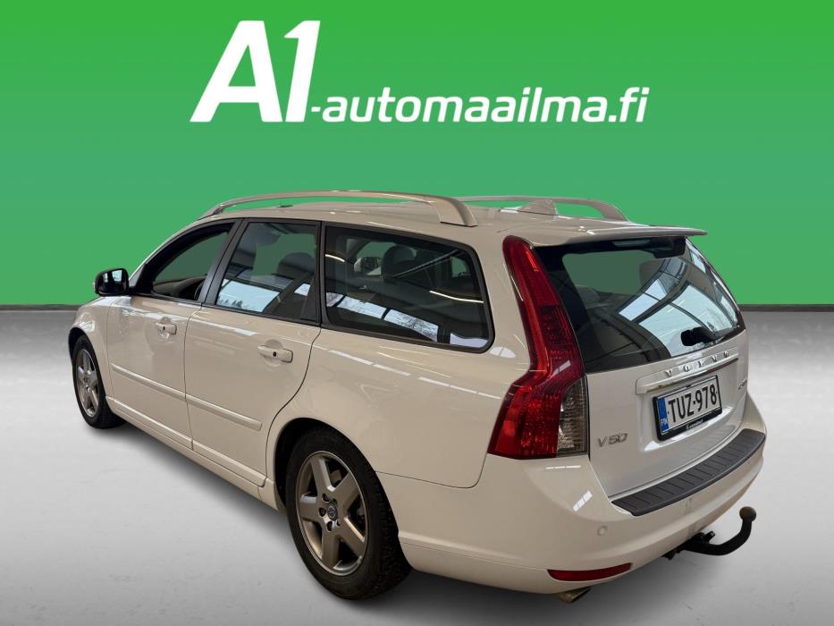 VOLVO V50 2012