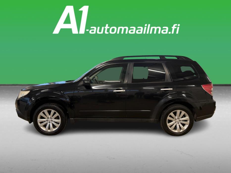 SUBARU Forester 2013