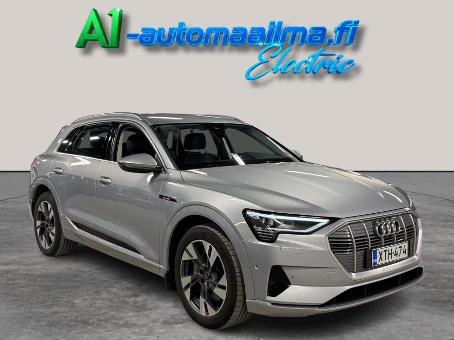AUDI e-tron 2022