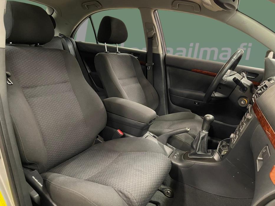 TOYOTA Avensis 2006