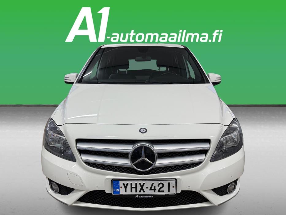 MERCEDES-BENZ B 2011