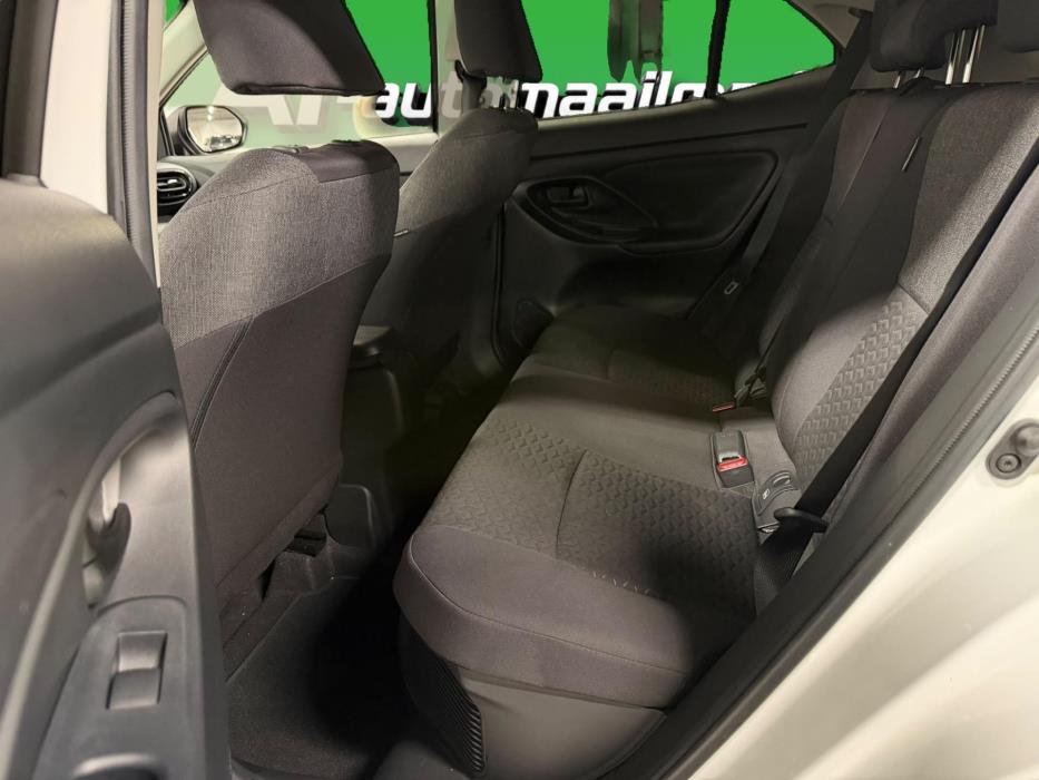 TOYOTA Yaris Cross 2023