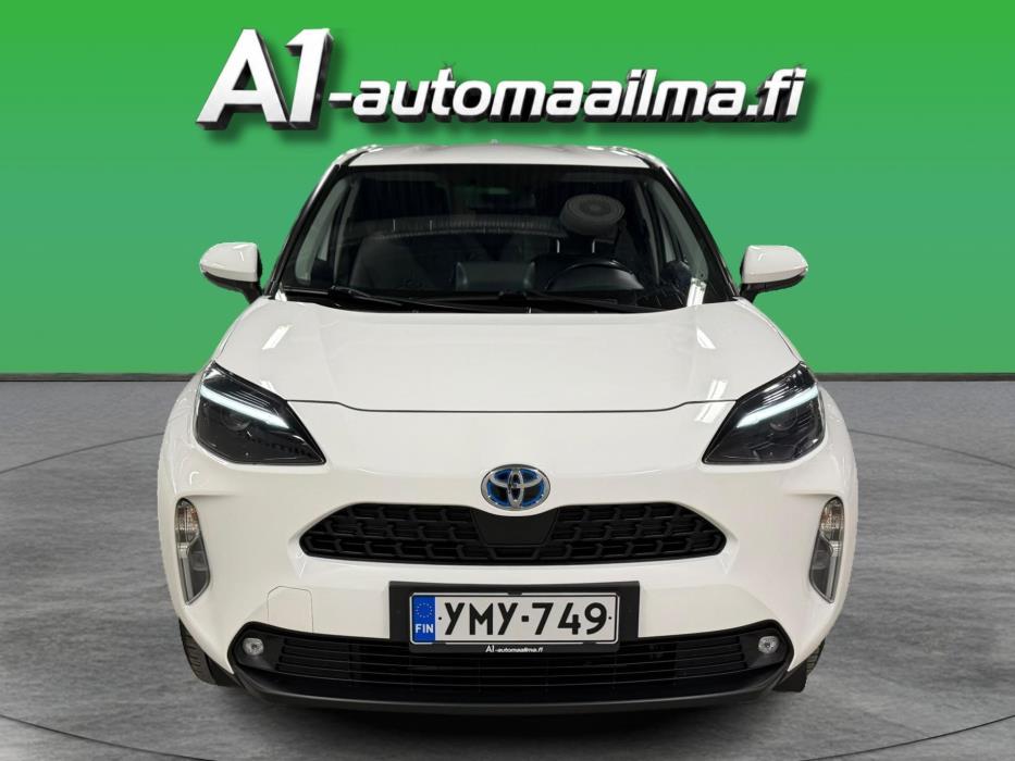 TOYOTA Yaris Cross 2023