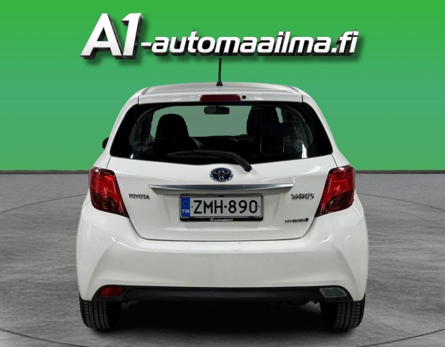 TOYOTA Yaris 2014