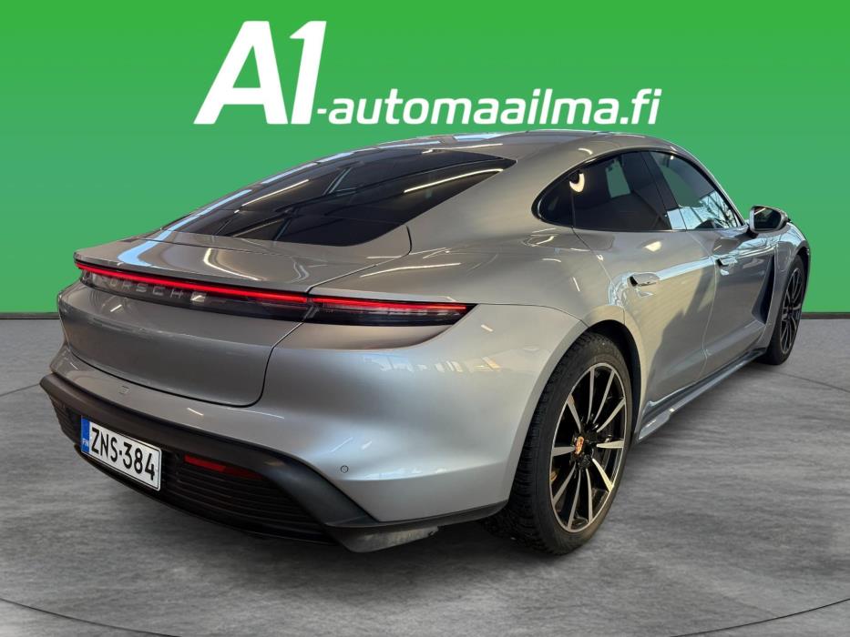 PORSCHE Taycan 2020