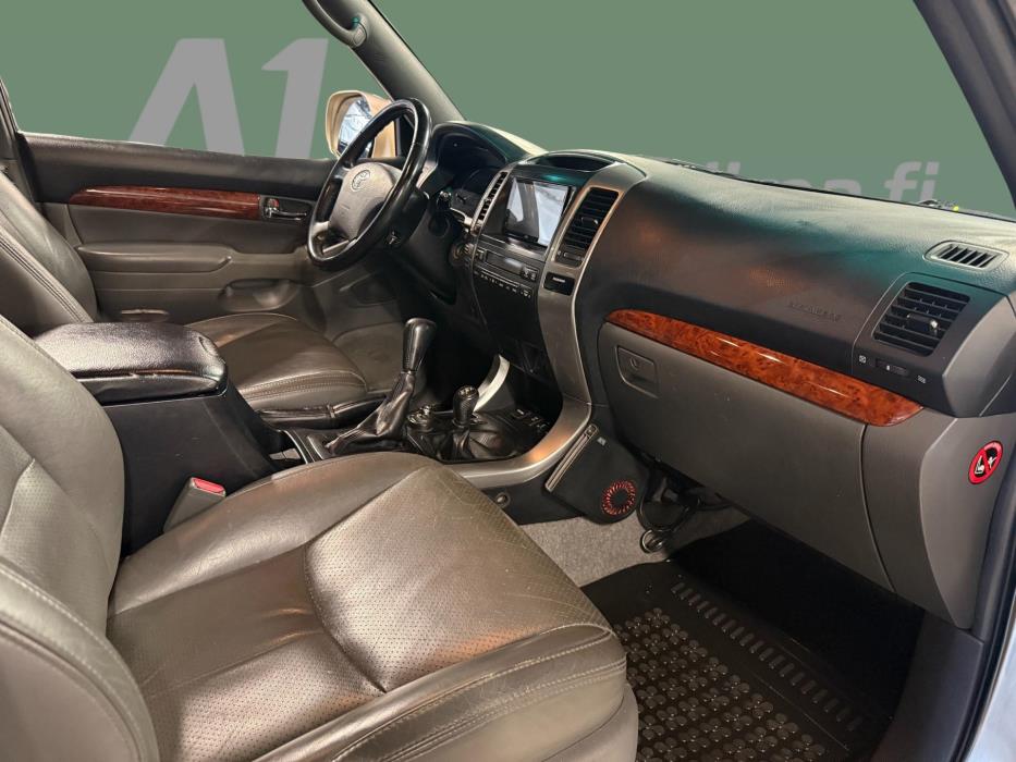 TOYOTA Land Cruiser 2007