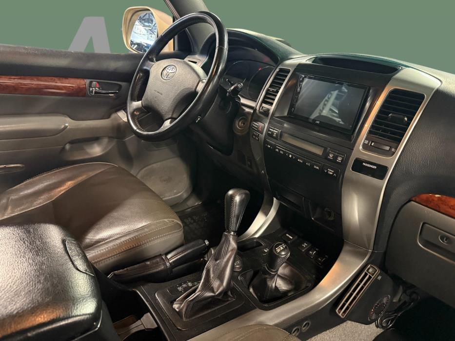 TOYOTA Land Cruiser 2007