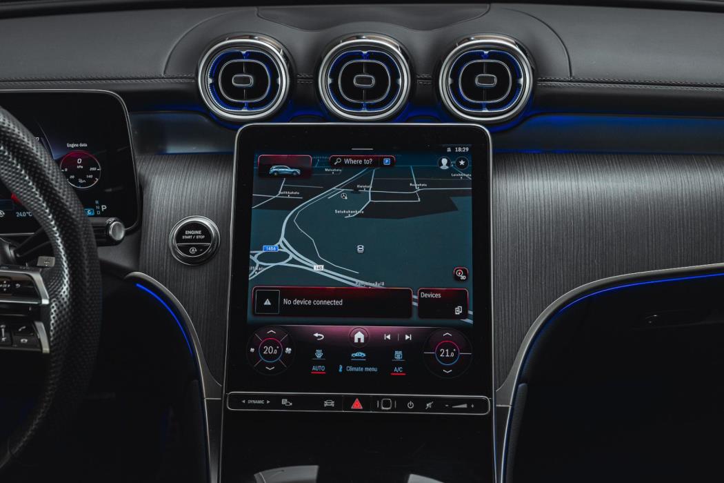 MERCEDES-BENZ GLC 2023