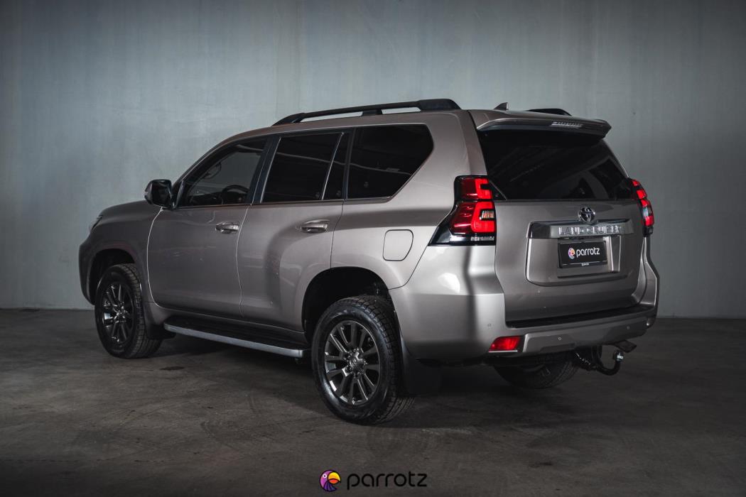 TOYOTA Land Cruiser 2019