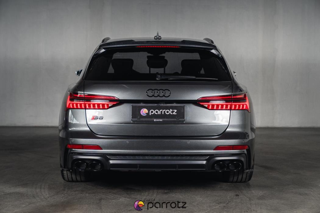 AUDI S6 2021