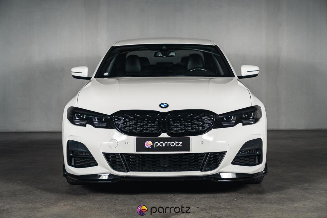 BMW 330 2019