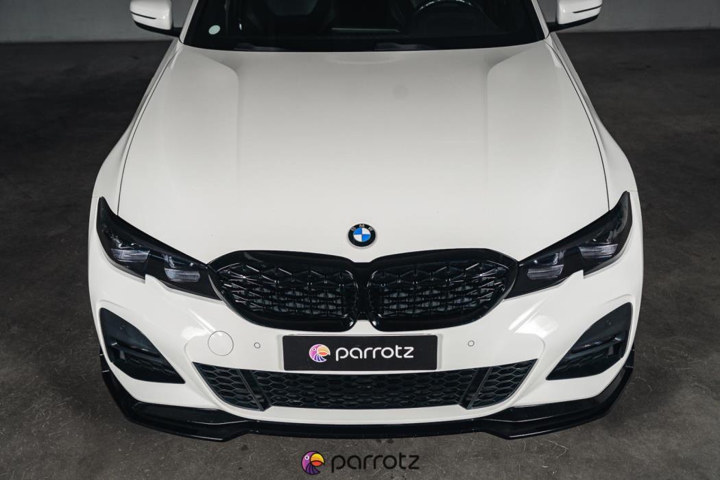 BMW 330 2019