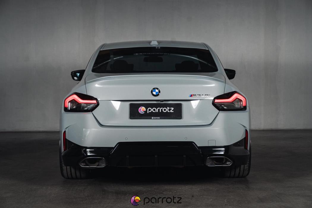 BMW M240i 2023
