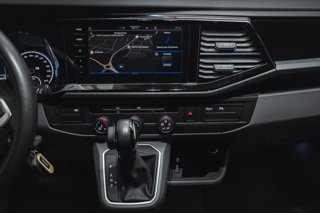 VOLKSWAGEN Transporter 2023