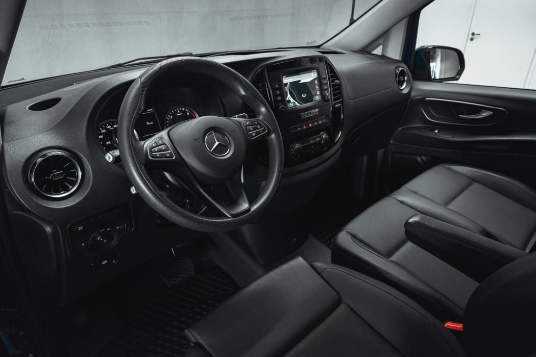 MERCEDES-BENZ Vito 2023