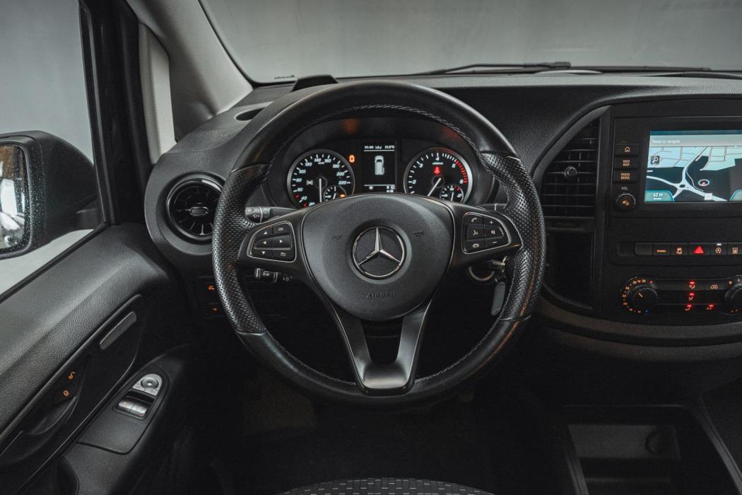 MERCEDES-BENZ Vito 2023