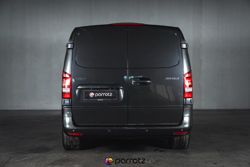 MERCEDES-BENZ Vito 2023
