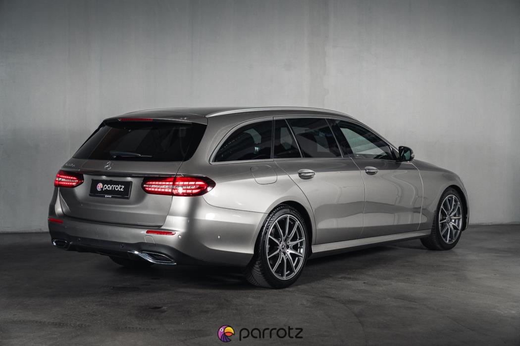 MERCEDES-BENZ E 2022