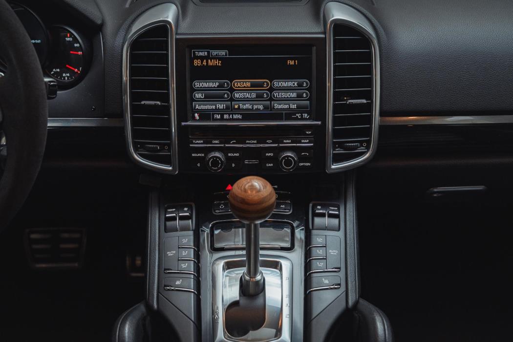 PORSCHE Cayenne 2010