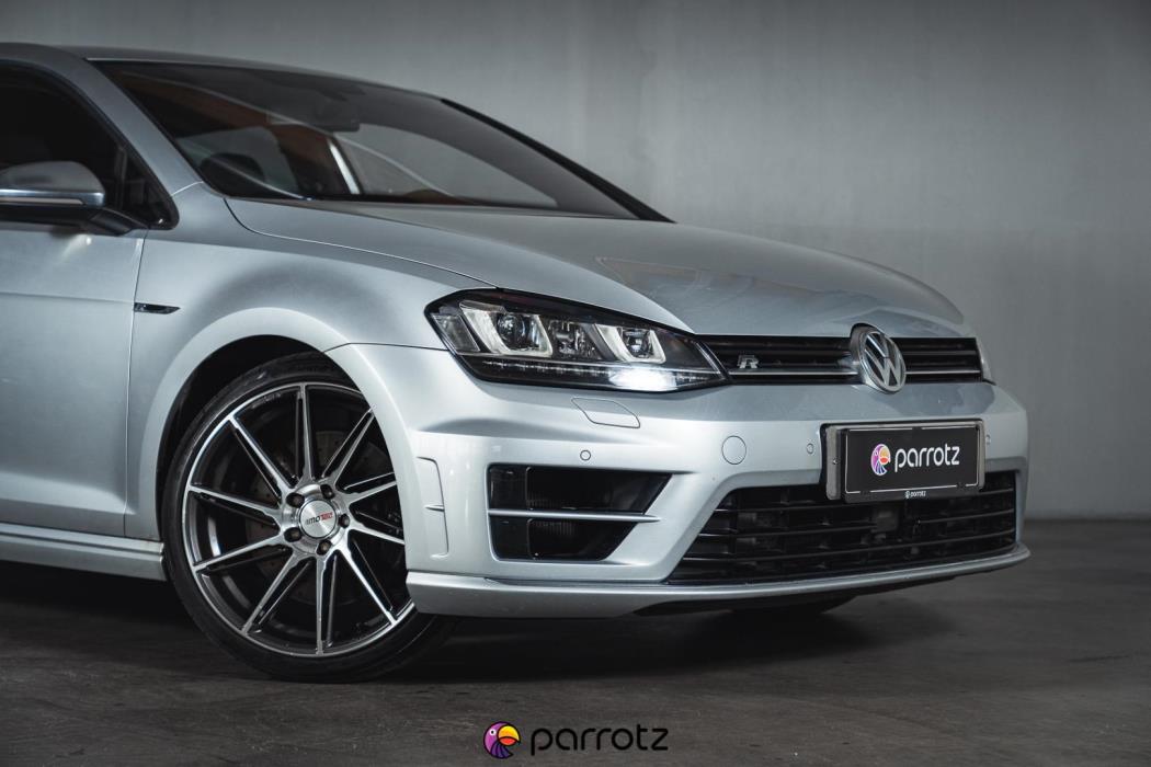 VOLKSWAGEN Golf 2015