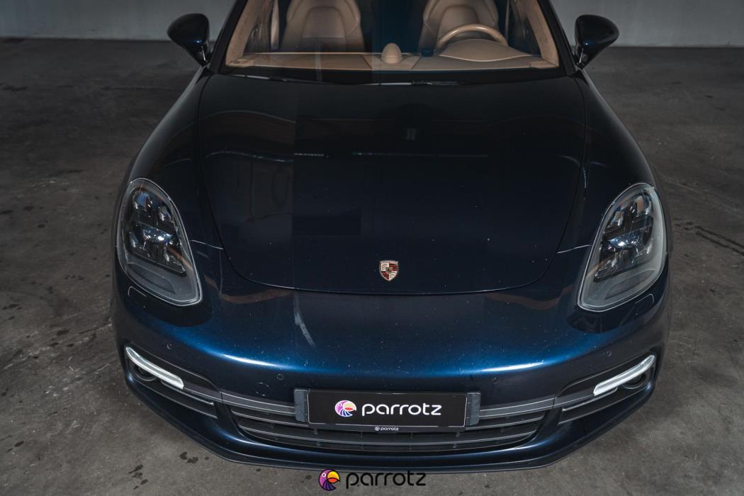 PORSCHE Panamera 2017