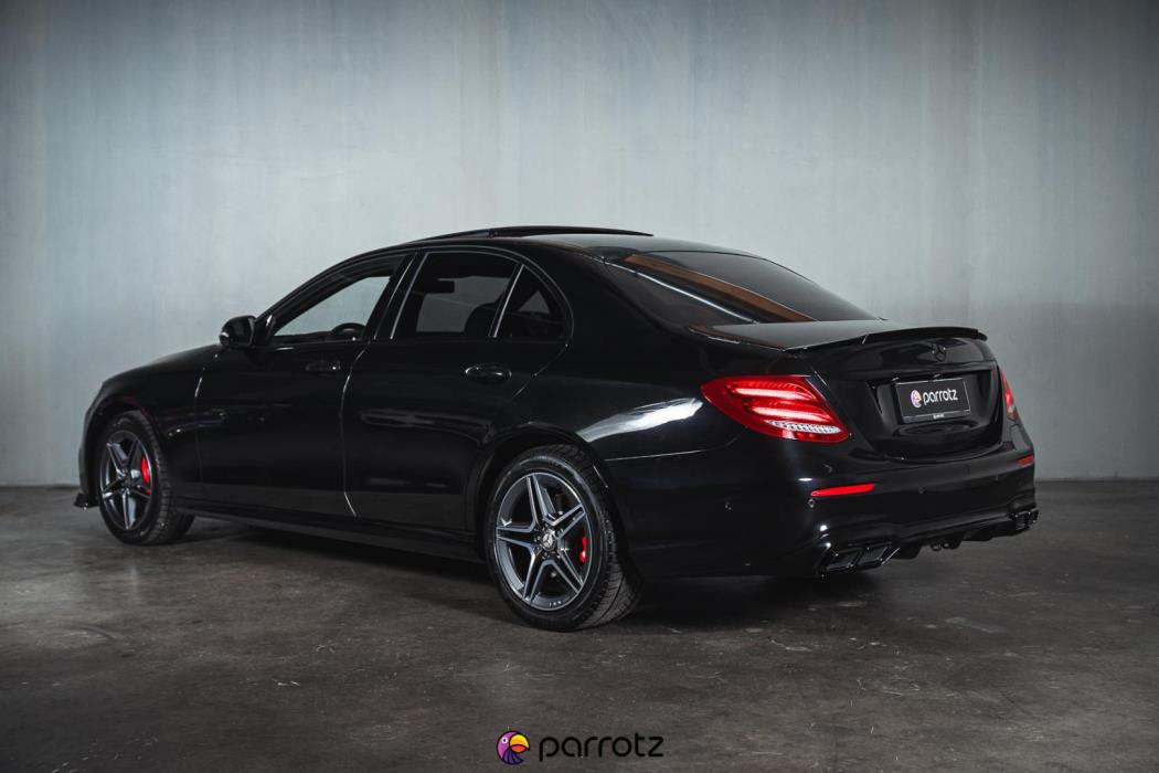 MERCEDES-BENZ E 2019