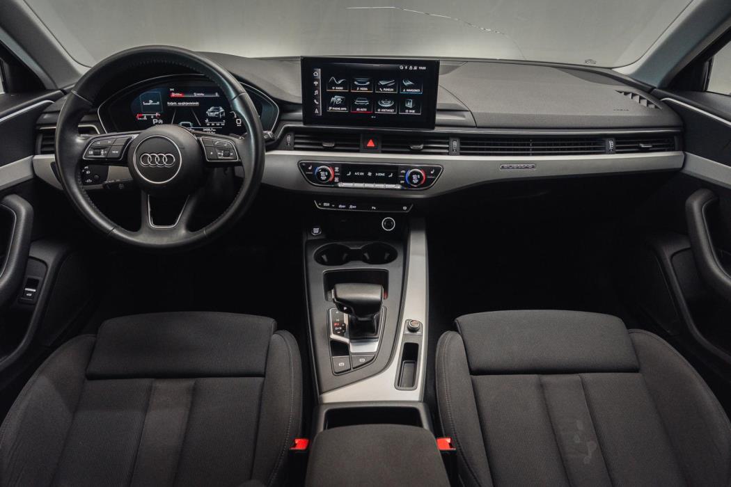 AUDI A4 2020