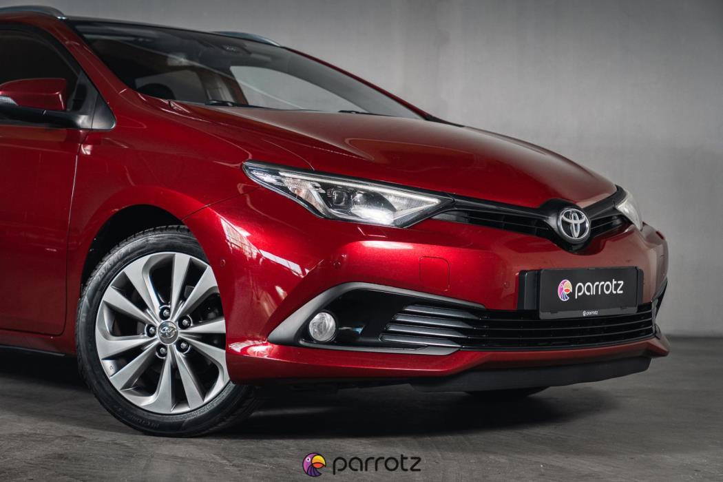 TOYOTA Auris 2017
