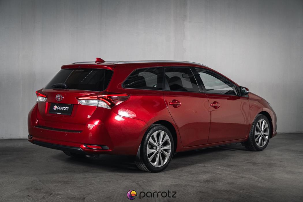 TOYOTA Auris 2017