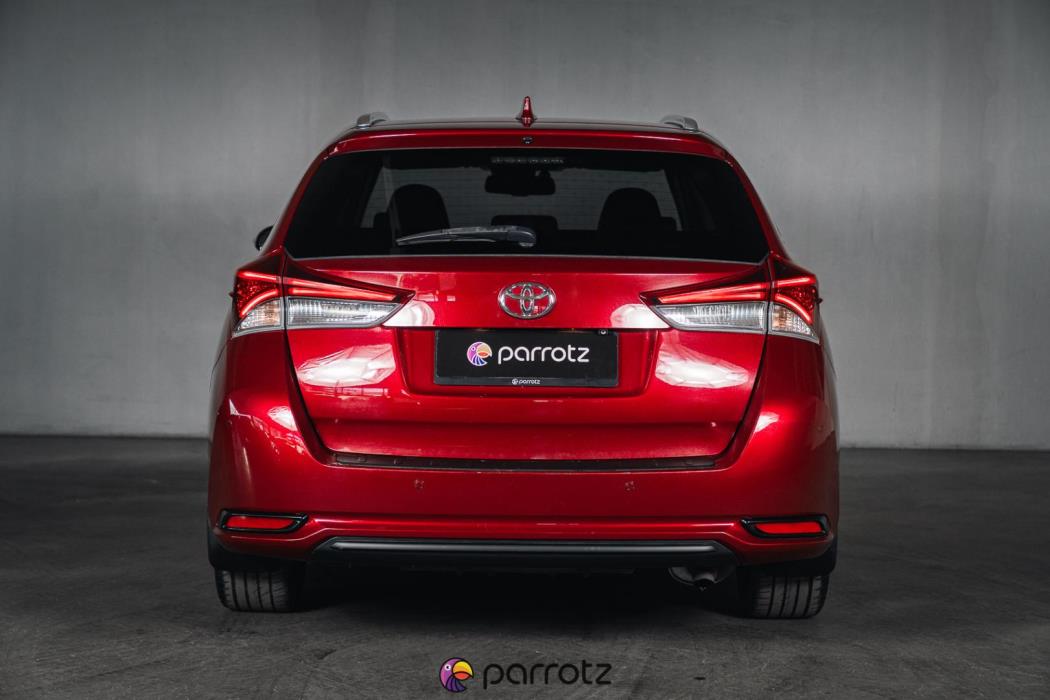 TOYOTA Auris 2017