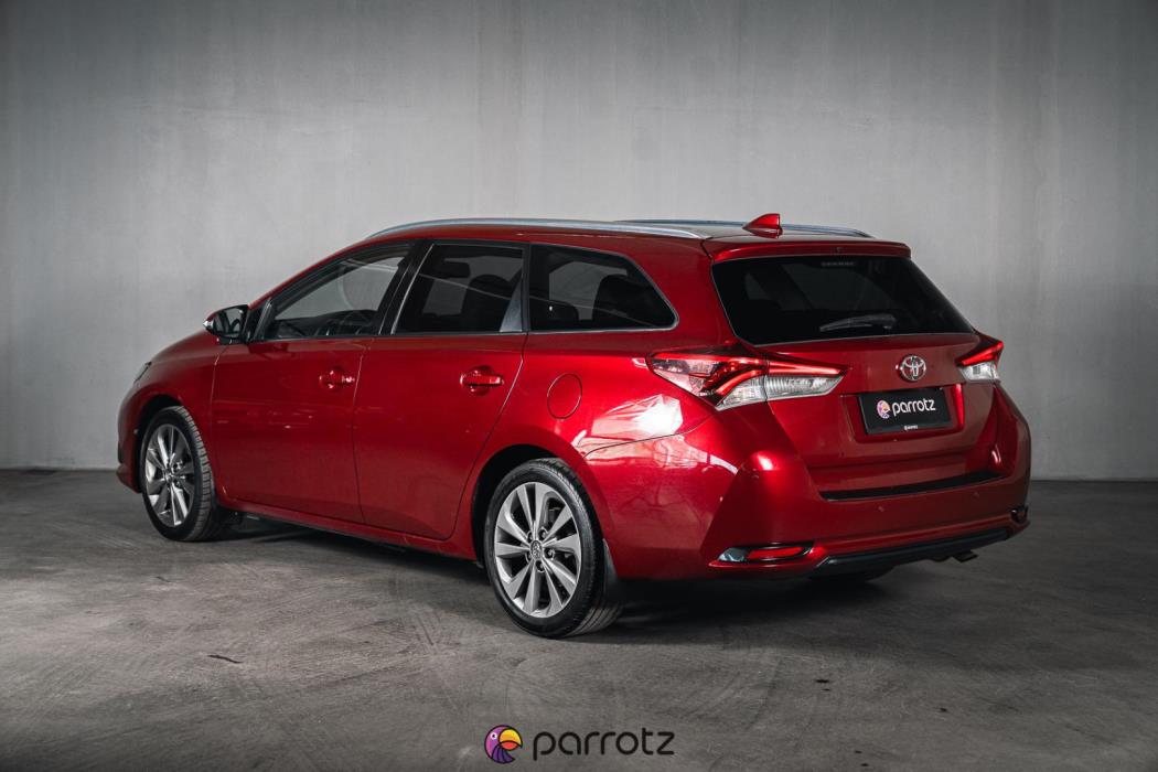 TOYOTA Auris 2017