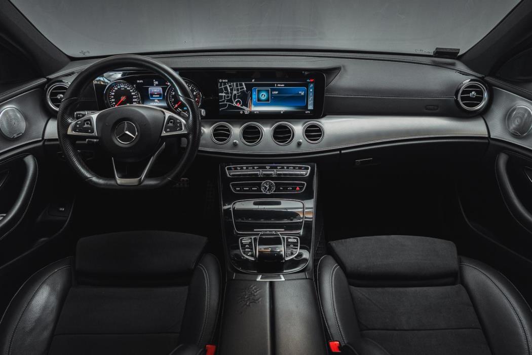 MERCEDES-BENZ E 2018