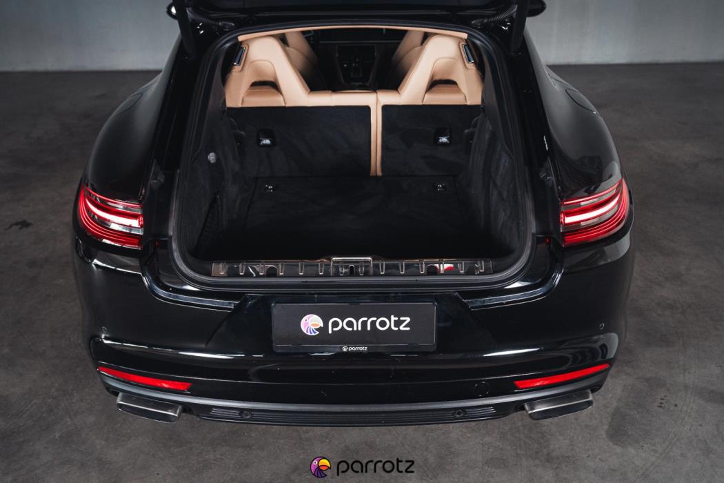 PORSCHE Panamera 2018