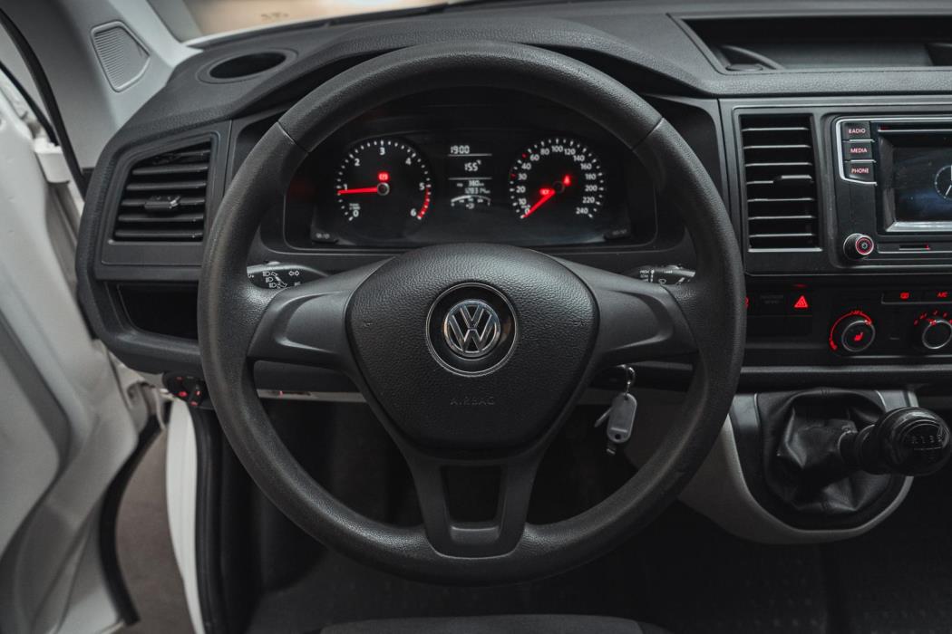 VOLKSWAGEN Transporter 2018