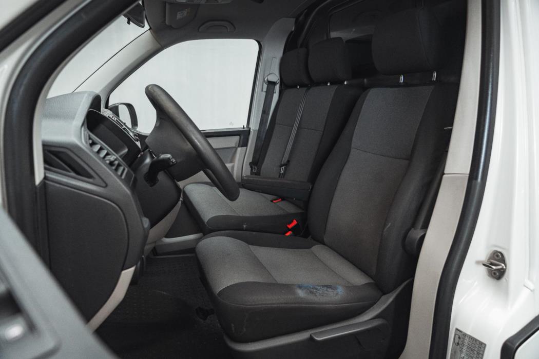 VOLKSWAGEN Transporter 2018