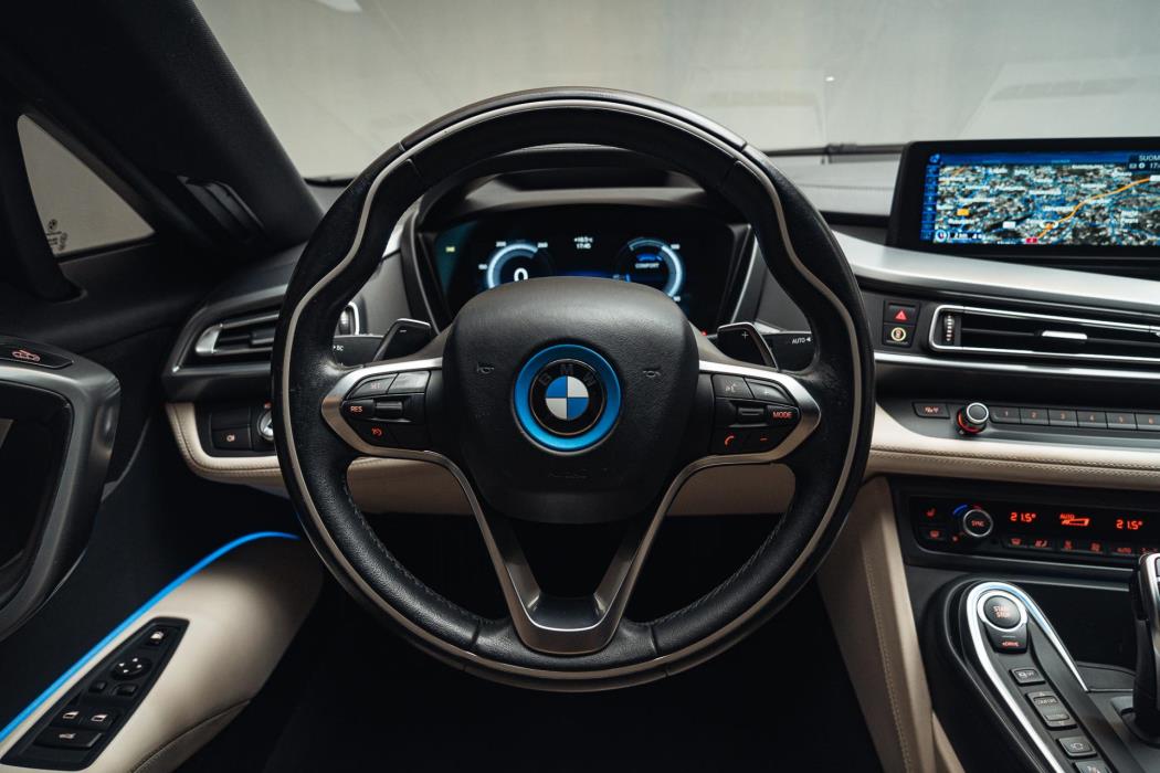 BMW i8 2015