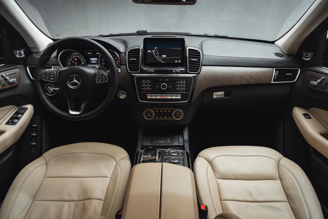 MERCEDES-BENZ GLS 2016