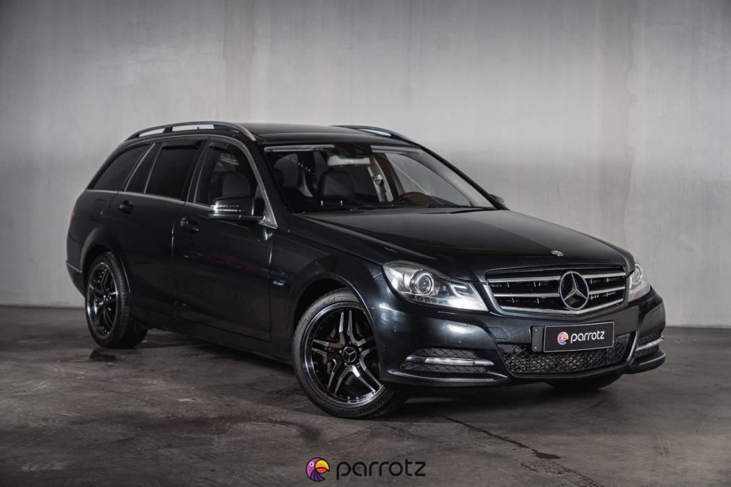 MERCEDES-BENZ C 2011