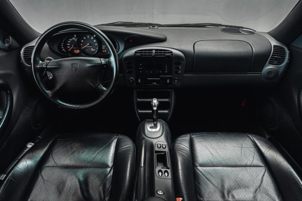 PORSCHE 911 1999