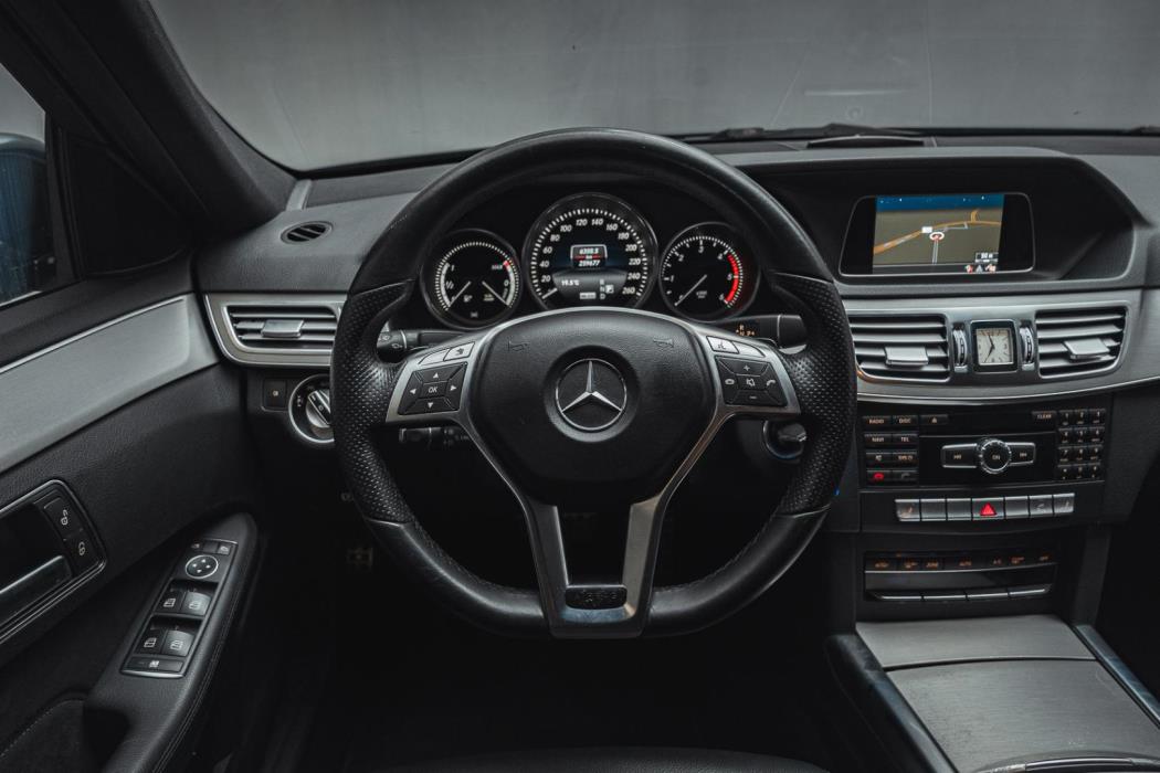 MERCEDES-BENZ E 2014